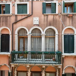 Apartament San Polo Canal View By Wonderful Italy