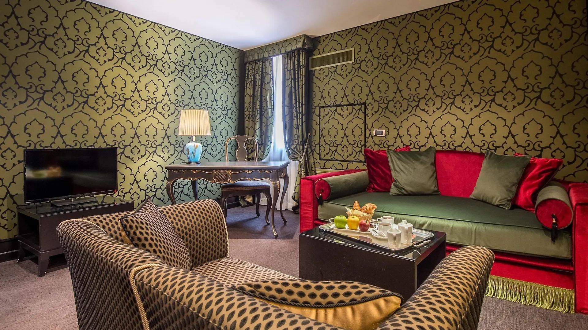 Aqua Palace Venice 4*,